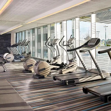 Отель Aloft Excel 4*