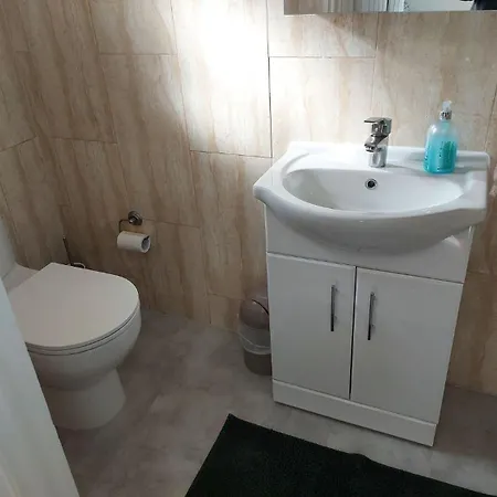 In Guest - Family With Private Bathroom *