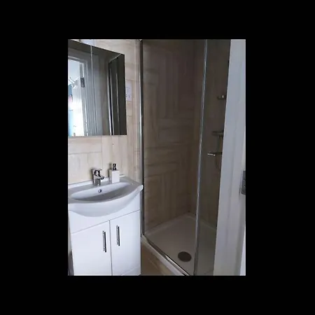 Guest house In Guest - Apple House Wembley Edgware