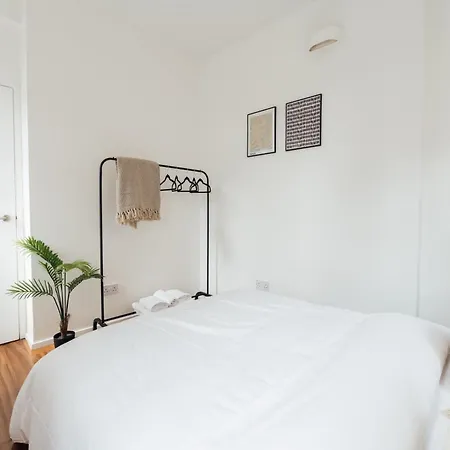 Modern 1bd Flat -stoke Newington London