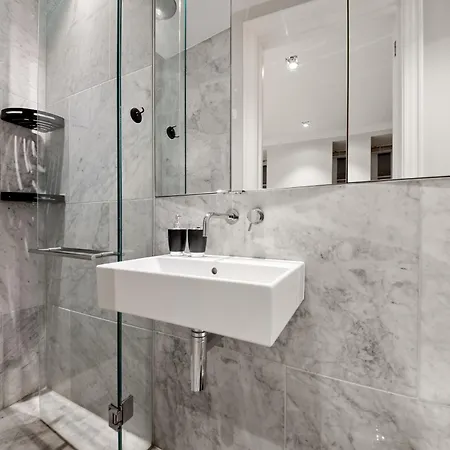 Sg, Chic Covent Garden * London