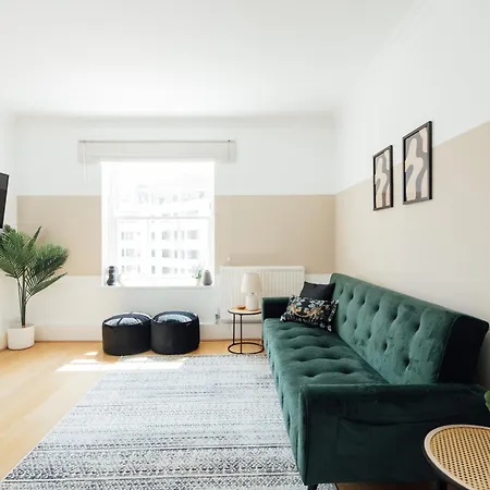 Stylish Kings Cross 2 Bedroom Flat Apartment London