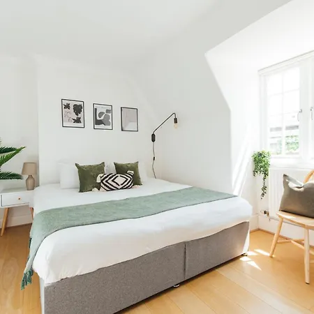 Stylish Kings Cross 2 Bedroom Flat London