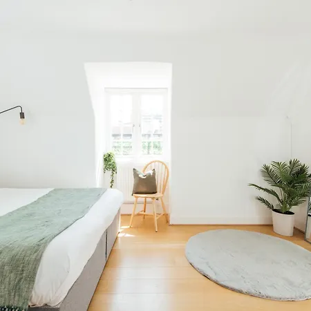 Stylish Kings Cross 2 Bedroom Flat Apartment London