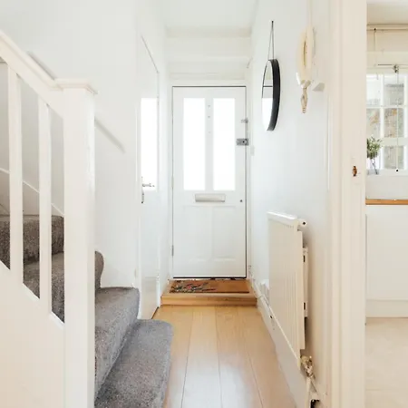 Apartment Stylish Kings Cross 2 Bedroom Flat London