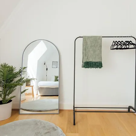 Stylish Kings Cross 2 Bedroom Flat *