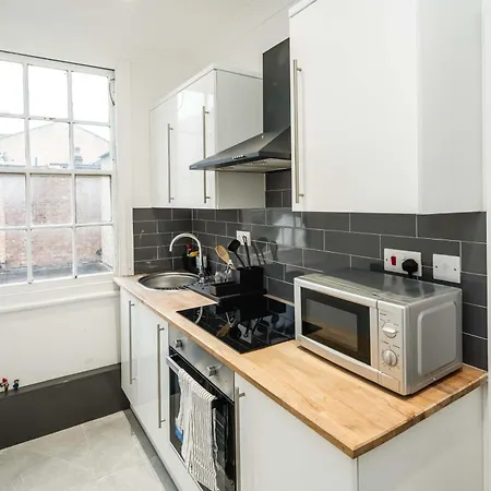Modern 2br Flat - 7 Min To Whitechapel Station *