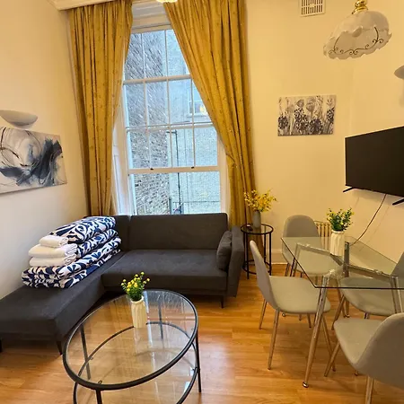 Charming And Affordable Flat For 4 People In Baker Street Zone 1 With Breakfast London