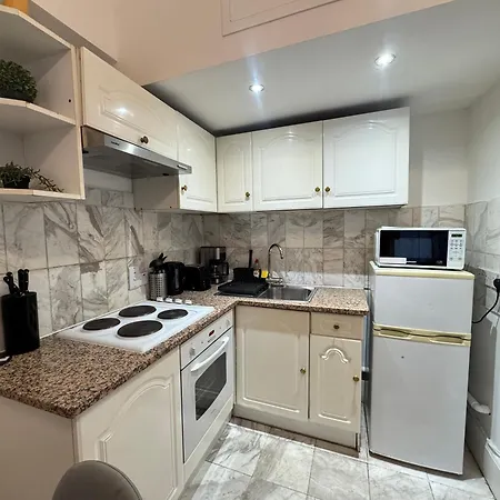 Apartment Charming And Affordable Flat For 4 People In Baker Street Zone 1 With Breakfast *
