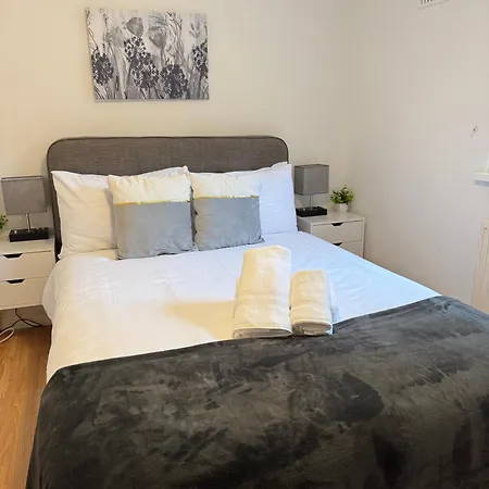 Apartment Charming And Affordable Flat For 4 People In Baker Street Zone 1 With Breakfast London