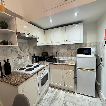 Apartment Charming And Affordable Flat For 4 People In Baker Street Zone 1 With Breakfast