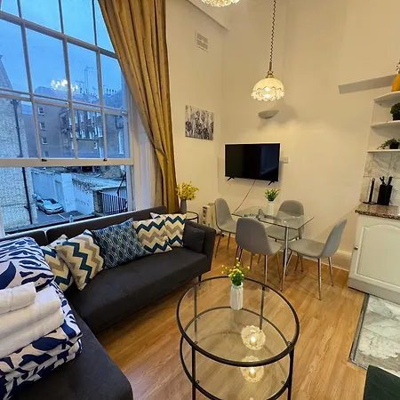 Apartment Charming And Affordable Flat For 4 People In Baker Street Zone 1 With Breakfast London