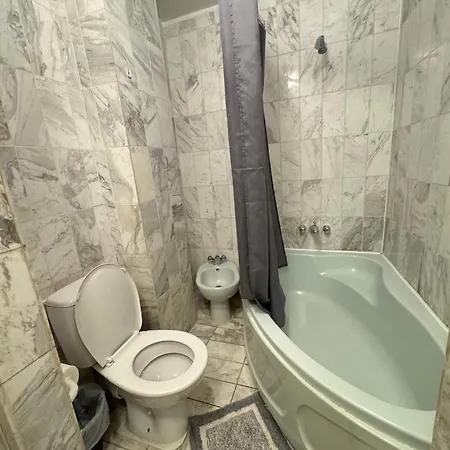 Charming And Affordable Flat For 4 People In Baker Street Zone 1 With Breakfast