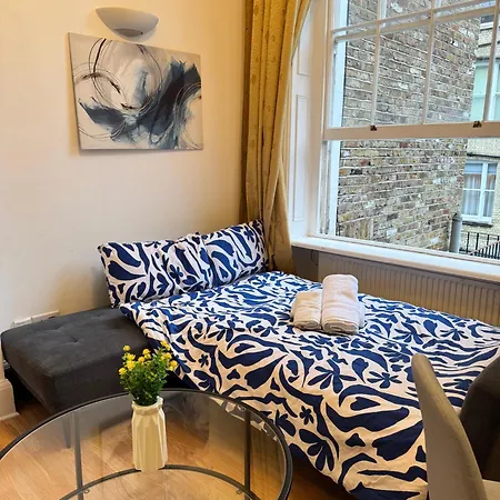 Apartment Charming And Affordable Flat For 4 People In Baker Street Zone 1 With Breakfast *