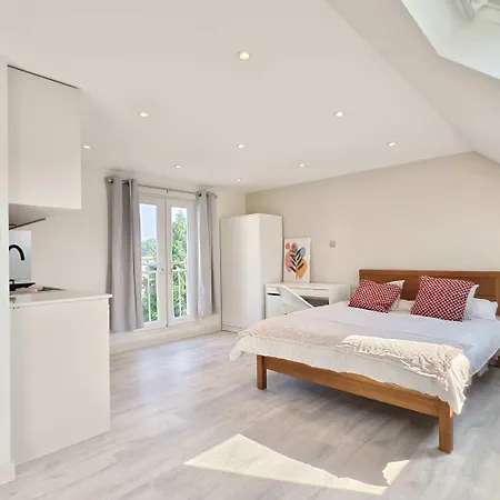 Guest house Morden Stratford Studio 4 *