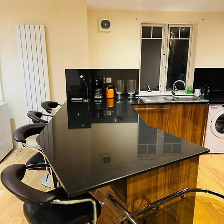 Marble Arch Apartment