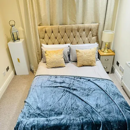 Marble Arch Apartment