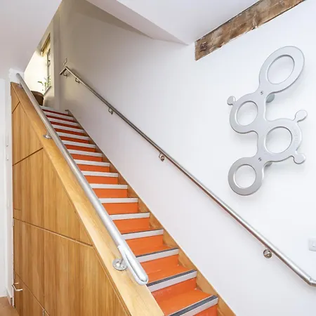Pass The Keys Peckham 1 Bed Flat Free On Street Parking * London