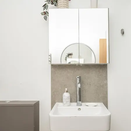 Pass The Keys Peckham 1 Bed Flat Free On Street Parking London