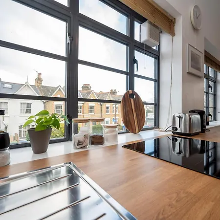 Pass The Keys Peckham 1 Bed Flat Free On Street Parking Apartment London