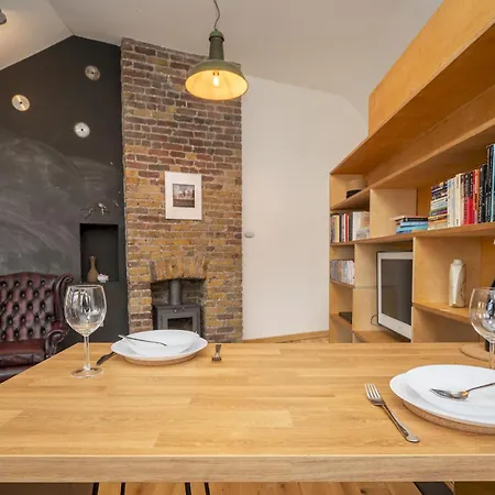 Pass The Keys Peckham 1 Bed Flat Free On Street Parking Apartment London