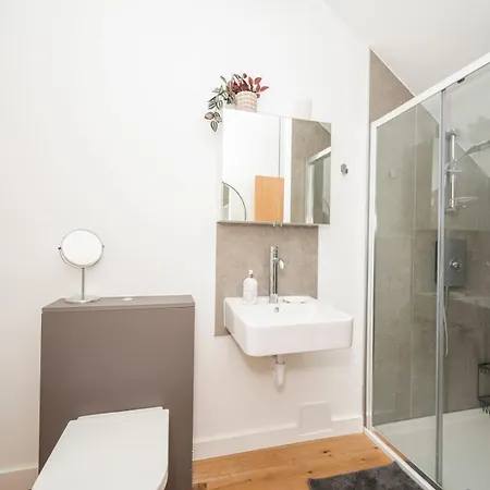 Pass The Keys Peckham 1 Bed Flat Free On Street Parking Apartment *