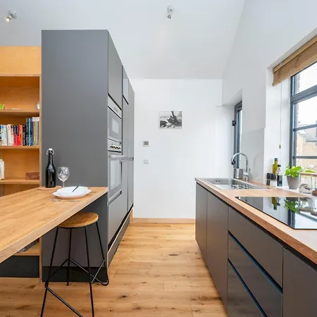 Pass The Keys Peckham 1 Bed Flat Free On Street Parking London