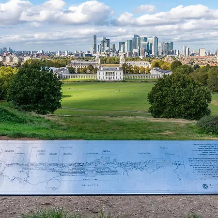 Modern Large 2bed Cutty Sark Greenwich Close To Canary Wharf - Great Transport Links *