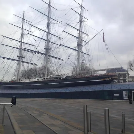Apartment Modern Large 2bed Cutty Sark Greenwich Close To Canary Wharf - Great Transport Links London