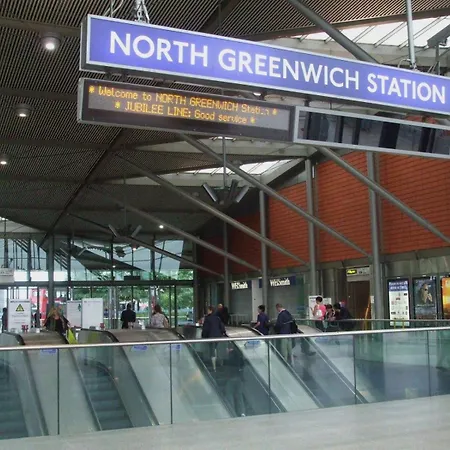 Apartment Modern Large 2bed Cutty Sark Greenwich Close To Canary Wharf - Great Transport Links London