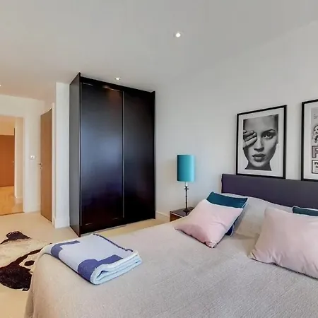 Modern Large 2bed Cutty Sark Greenwich Close To Canary Wharf - Great Transport Links London