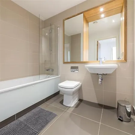 Modern Large 2bed Cutty Sark Greenwich Close To Canary Wharf - Great Transport Links * London