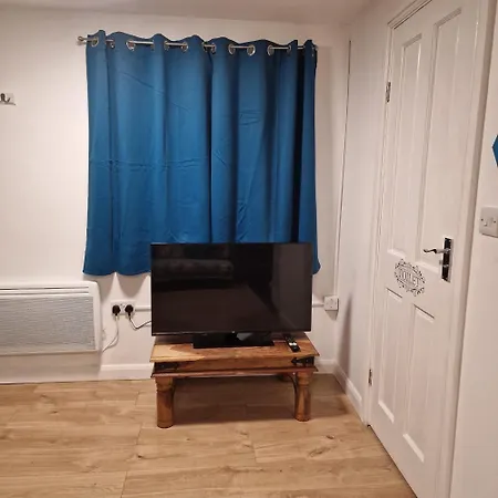 Apartment Detached West London