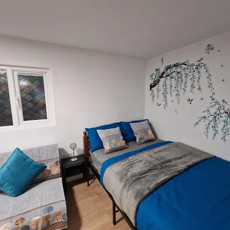 Apartment Detached West London Hayes (Greater London)