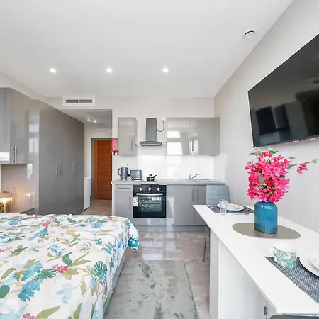 Apartment In East London Ilford