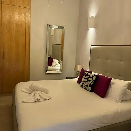 Luxury First Floor Flat In Knightsbridge Apartment
