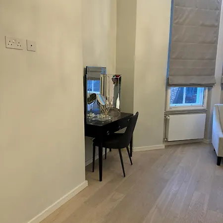 Apartment Luxury First Floor Flat In Knightsbridge London