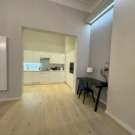 Luxury First Floor Flat In Knightsbridge * London