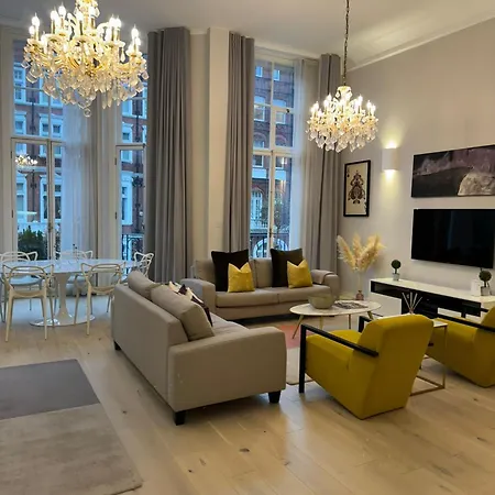 Luxury First Floor Flat In Knightsbridge London