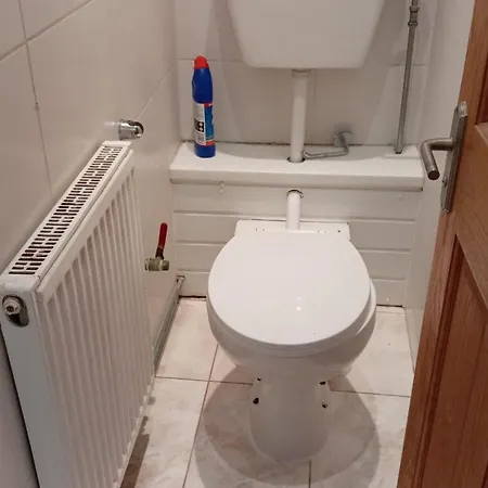 Paddington Cozy 3-bedroom In Prime Location Apartment *