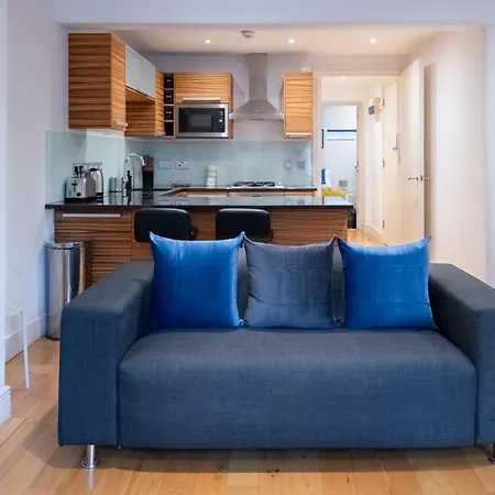 Modern Flat In Farringdon For Work Or Leisure Apartment