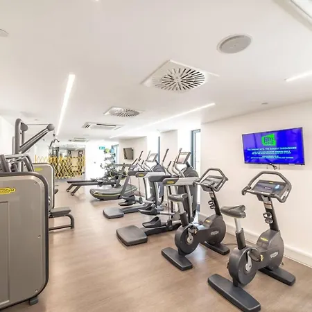 Alto - Modern Comfort & Prime Location *
