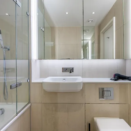 Alto - Modern Comfort & Prime Location Apartment *