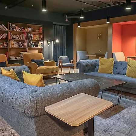 Apartment Alto - Modern Comfort & Prime Location London
