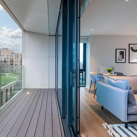 Alto - Modern Comfort & Prime Location *