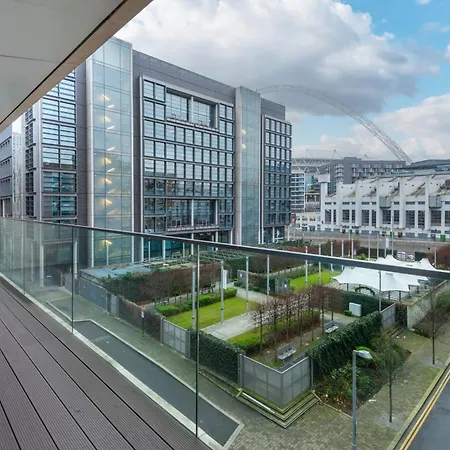 Alto - Modern Comfort & Prime Location * London