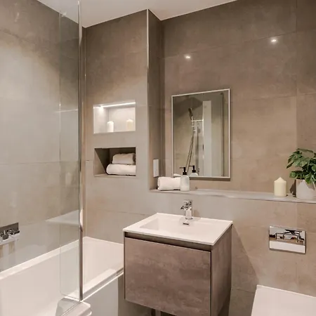Apartment Cityscape Penthouse Ladywell