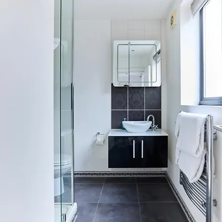 The Shoreditch Retreat - Inviting 2bdr * London