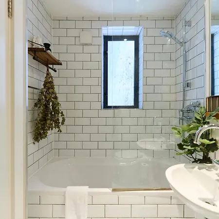 The Shoreditch Retreat - Inviting 2bdr Apartment