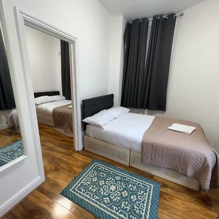 World Hotel 3*